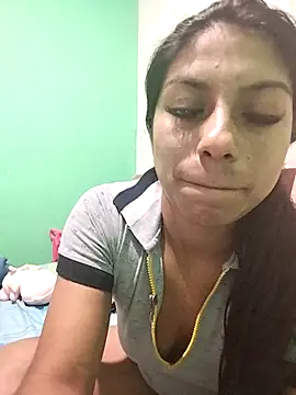 Snapshot of AnggelicaSwan21 chatting on September 13, 12:10 am AnggelicaSwan21 online show from September 13, 12:10 am