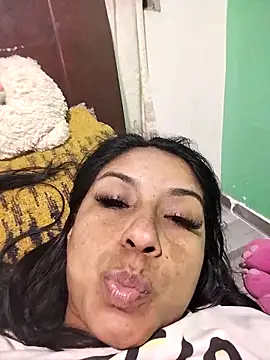 Snapshot of AnggelicaSwan21 chatting on December 4, 12:42 am AnggelicaSwan21 online show from December 4, 12:42 am