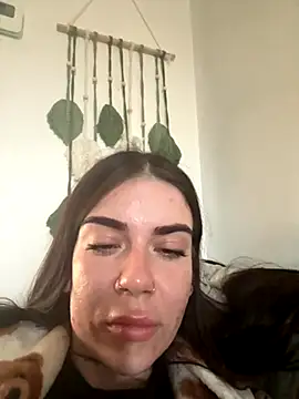 valentinalamont online show from September 20, 7:13 am