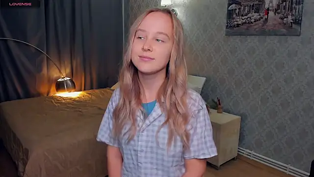 SoonMoor online show from October 30, 8:06 pm