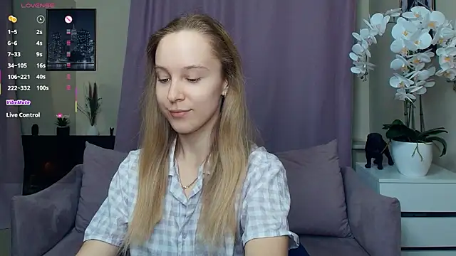 SoonMoor online show from March 30, 6:53 pm