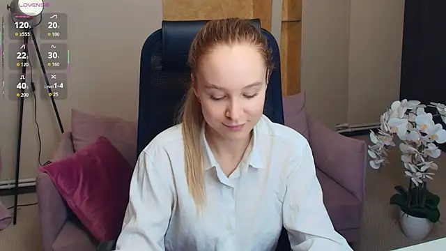 SoonMoor online show from December 3, 7:35 pm