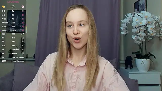 SoonMoor online show from March 23, 6:41 pm