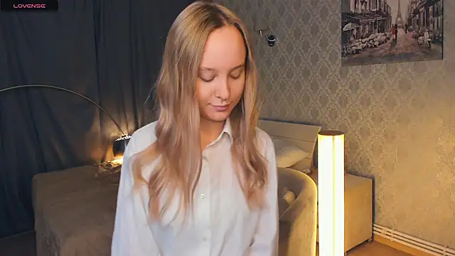 SoonMoor online show from October 31, 5:09 pm