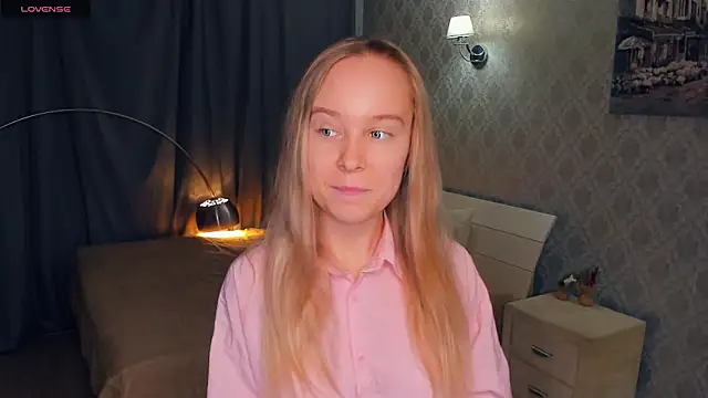 SoonMoor online show from November 16, 5:06 pm