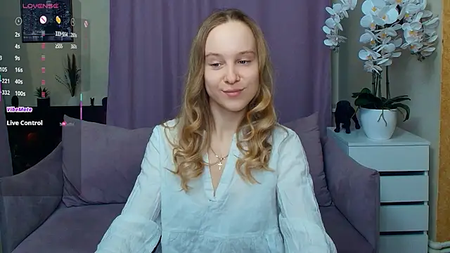 SoonMoor online show from March 28, 6:42 pm