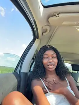 Snapshot of ebonysweetyy chatting on April 23, 1:35 pm ebonysweetyy online show from April 23, 1:35 pm