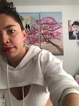 Snapshot of Paris_11 chatting on November 18, 2:09 pm Paris 11 online show from November 18, 2:09 pm