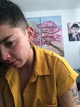 Snapshot of Paris_11 chatting on November 7, 1:48 pm Paris 11 online show from November 7, 1:48 pm