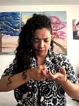 Snapshot of Paris_11 chatting on November 11, 2:23 pm Paris 11 online show from November 11, 2:23 pm