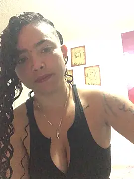 Snapshot of Paris_11 chatting on October 7, 4:41 pm Paris 11 online show from October 7, 4:41 pm