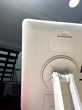 Snapshot of TiffanyyLam chatting on September 24, 11:28 am TiffanyyLam online show from September 24, 11:28 am