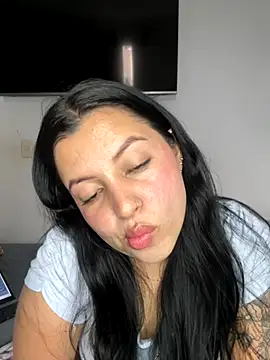 Emma 2903 online show from September 20, 10:15 pm