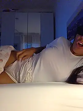 sexy7883 online show from July 11, 6:03 am
