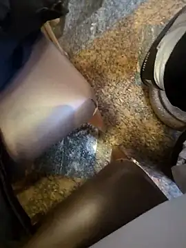 sexy7883 online show from March 29, 7:21 am