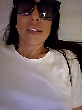 sexy7883 online show from April 8, 9:27 pm