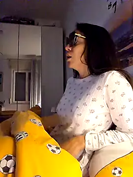 sexy7883 online show from November 16, 6:40 am