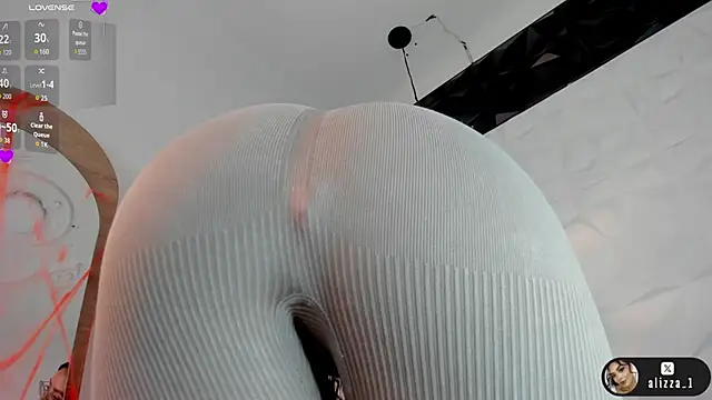 alizza  online show from October 15, 11:51 am