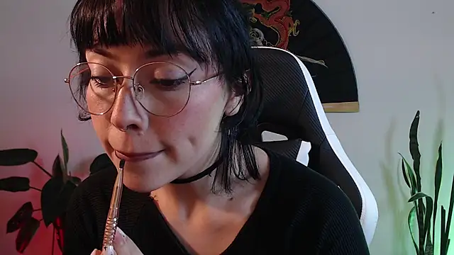 Ellyuwuw online show from January 14, 10:13 pm