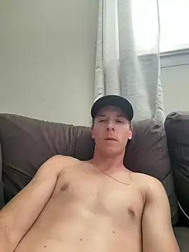 Snapshot of Badstepson33 chatting on June 10, 9:49 pm Badstepson33 online show from June 10, 9:49 pm
