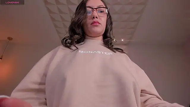 Snapshot of AnnaHoffman_ chatting on September 21, 11:48 am AnnaHoffman  online show from September 21, 11:48 am