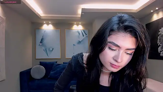 LucyWeiss  online show from September 23, 7:32 pm