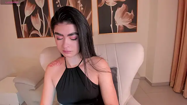 LucyWeiss  online show from November 9, 6:56 pm