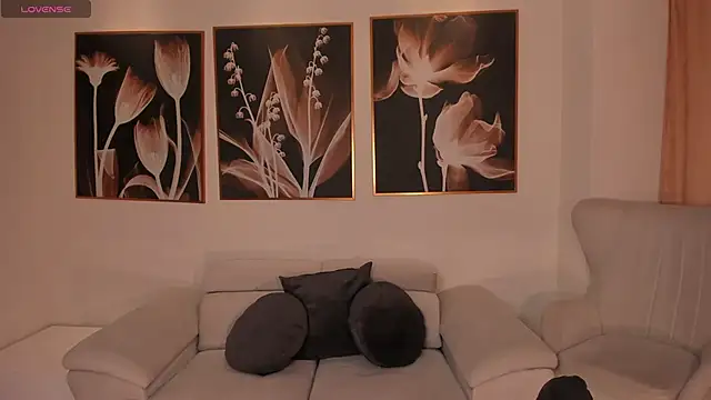 LaurentConnor online show from November 16, 11:52 pm