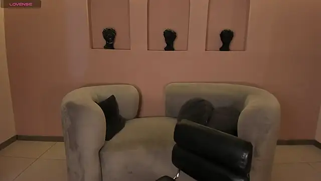 LaurentConnor online show from September 25, 3:34 am