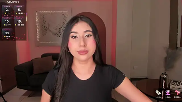 Snapshot of MayaMoretti_ chatting on June 6, 8:25 pm MayaMoretti online show from June 6, 8:25 pm