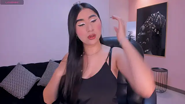 MayaMoretti  online show from January 17, 3:32 am