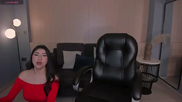 MayaMoretti  online show from March 23, 5:18 am