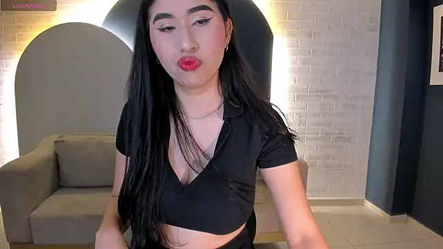 MayaMoretti  online show from January 10, 3:46 am