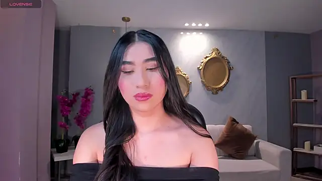 MayaMoretti  online show from February 24, 3:40 am