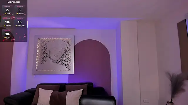 MayaMoretti  online show from March 12, 3:56 am