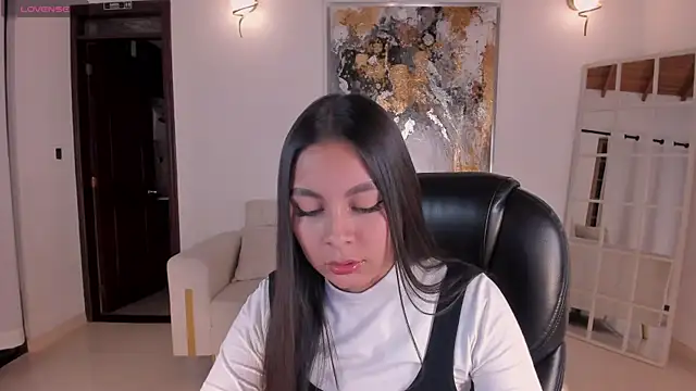 NinaBlum online show from September 29, 12:06 am