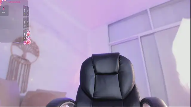 Ginni charlotte online show from March 20, 4:02 am