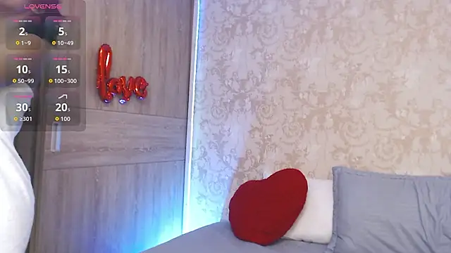 GinebraBrown online show from March 10, 7:40 pm