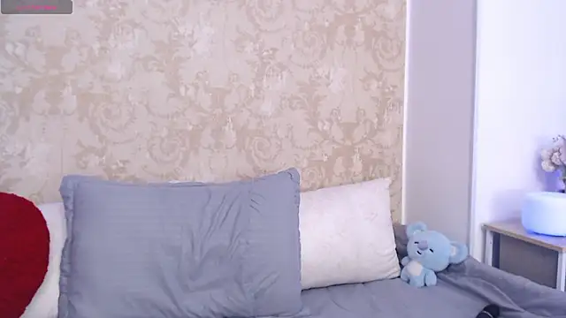 GinebraBrown online show from March 21, 8:46 pm