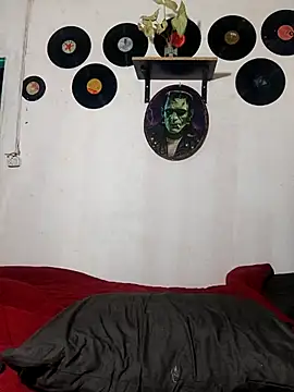 soy-impia69 online show from September 30, 7:53 pm