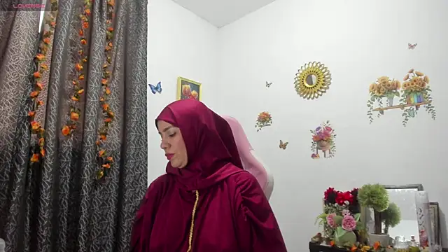 dalila kemur online show from April 1, 9:45 pm