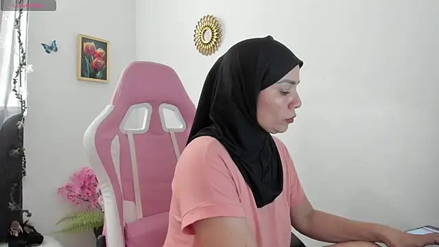 dalila kemur online show from November 11, 2:23 pm