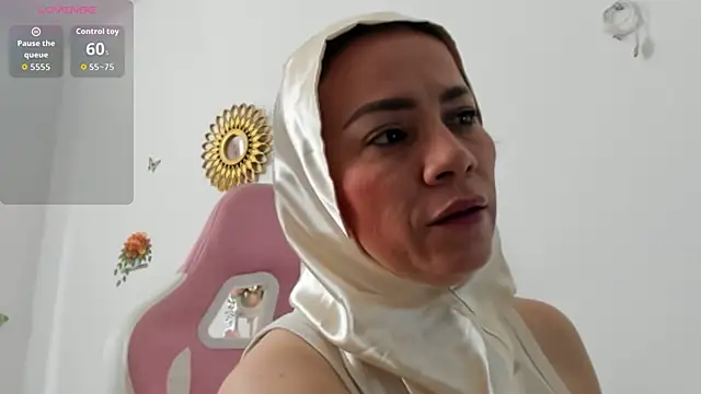 dalila kemur online show from December 16, 1:04 pm