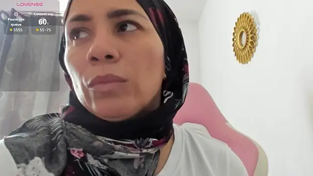 dalila kemur online show from December 4, 8:41 pm