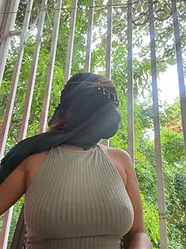 Yuli arabic online show from April 8, 3:35 pm