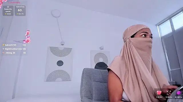 Snapshot of Yuli_arabic chatting on September 18, 8:56 pm Yuli arabic online show from September 18, 8:56 pm