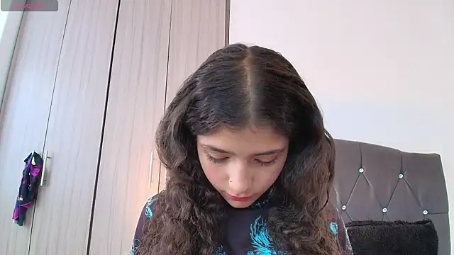 Snapshot of Ruby_Whispers chatting on October 28, 12:04 pm Ruby Whispers online show from October 28, 12:04 pm