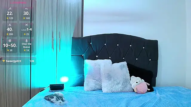 Snapshot of Ruby_Whispers chatting on October 31, 12:02 pm Ruby Whispers online show from October 31, 12:02 pm