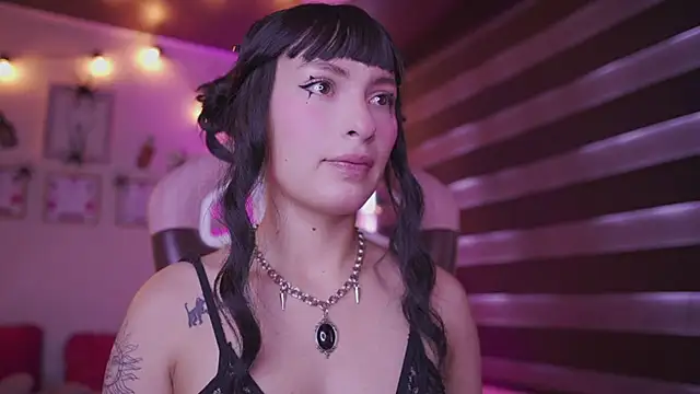 Snapshot of Rebecah_1 chatting on October 30, 3:42 pm Rebecah 1 online show from October 30, 3:42 pm