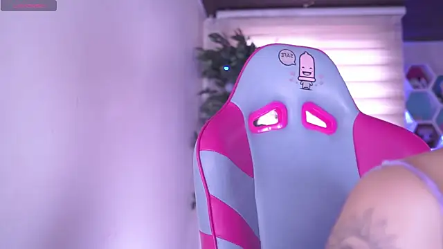 Rebecah 1 online show from April 9, 2:45 pm